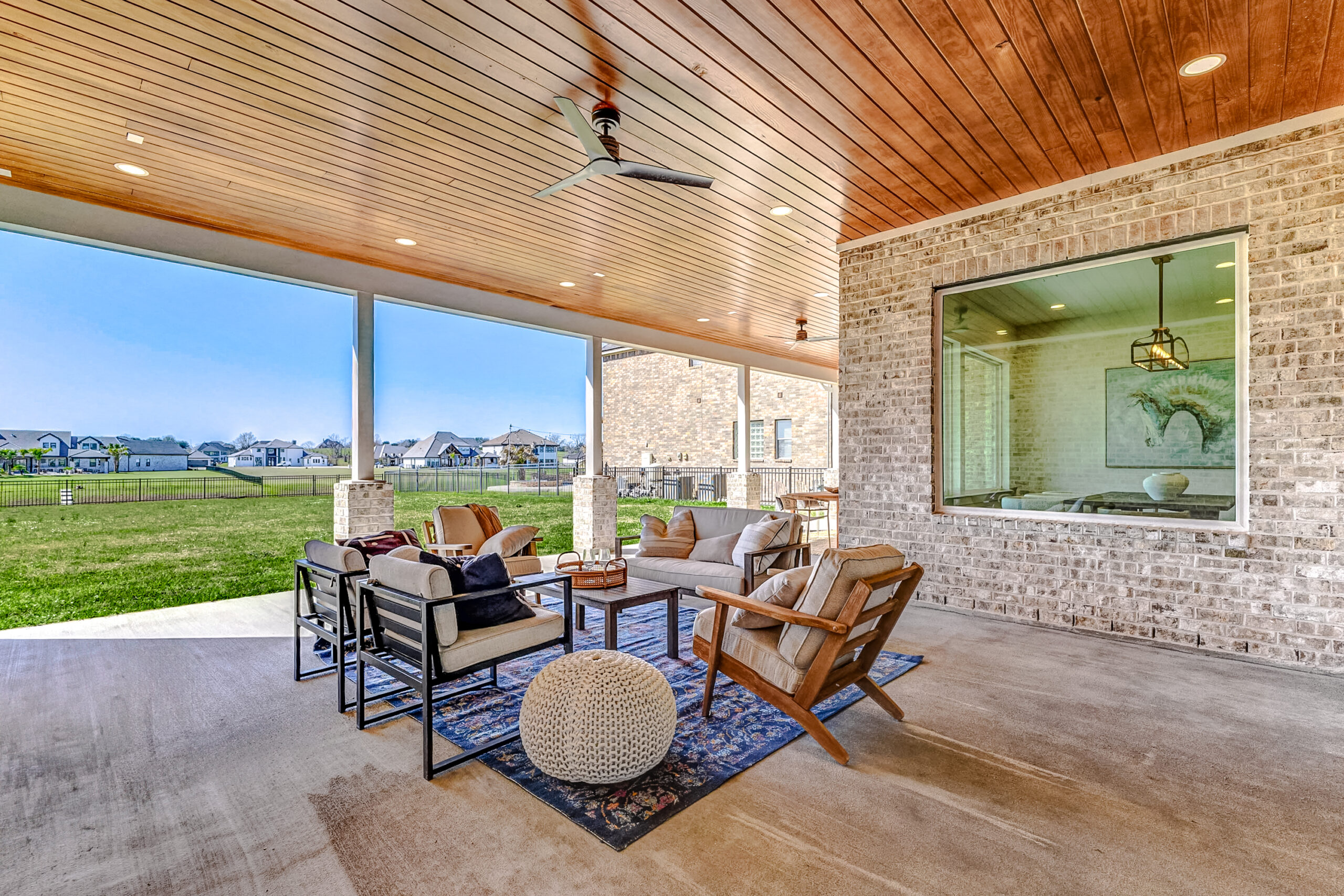 Grandview Dr. Patio
