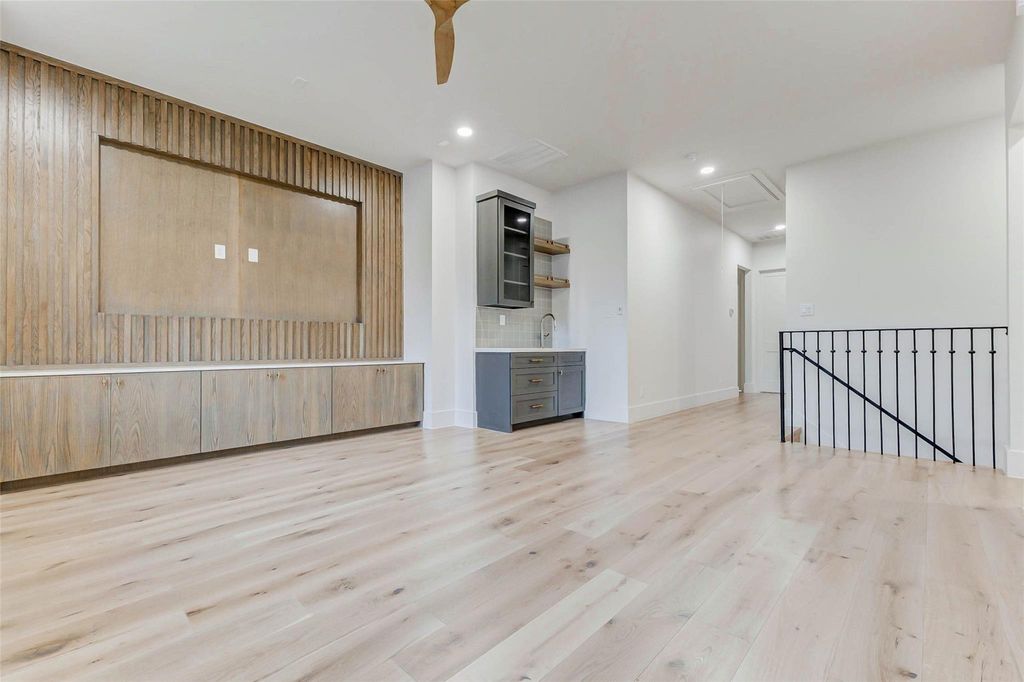 Game Room or Media Room